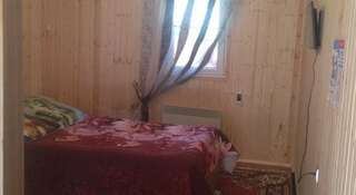 Гостиница Guest House Arkhyz Архыз Двухместный номер с 1 двуспальной кроватью и дополнительной кроватью-2